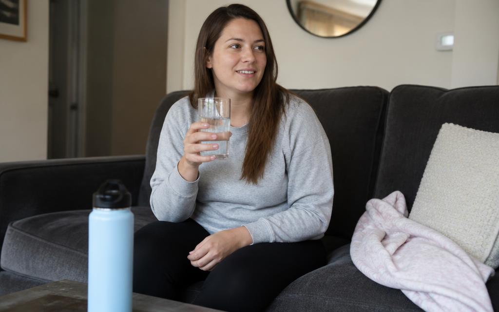 How Much Water You Actually Need While Breastfeeding